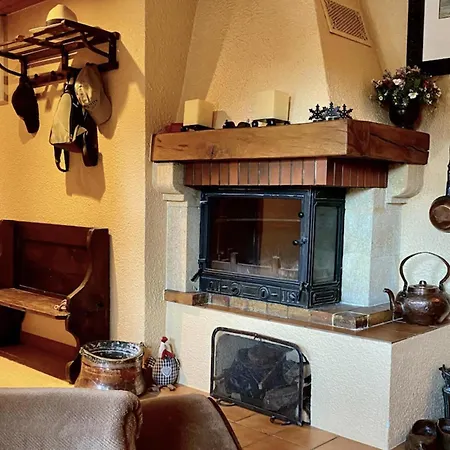 Cosy For 4 In * Courchevel