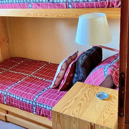 Cosy For 4 In Apartment Courchevel
