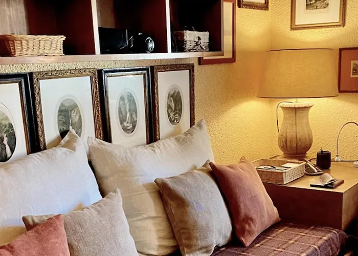 Cosy For 4 In アパート