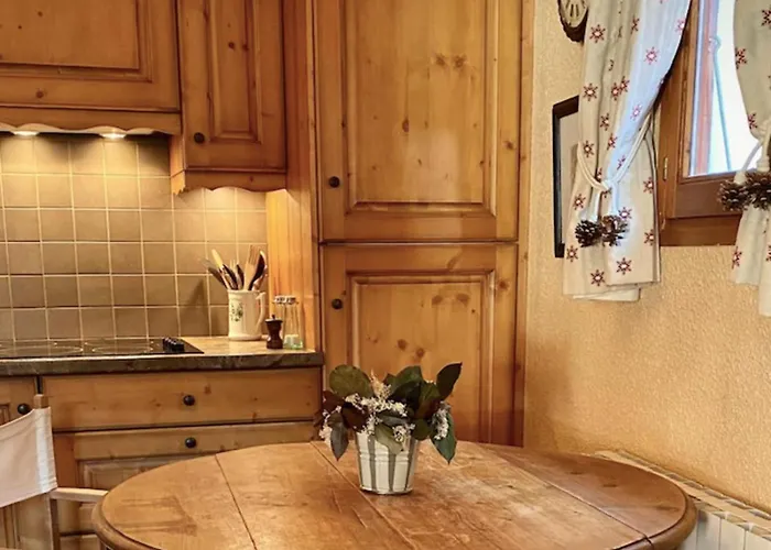 アパート Cosy For 4 In *